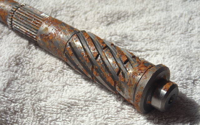 鉄のサビ取り方法 Diyでここまで落とせました ライティング攻略研究室