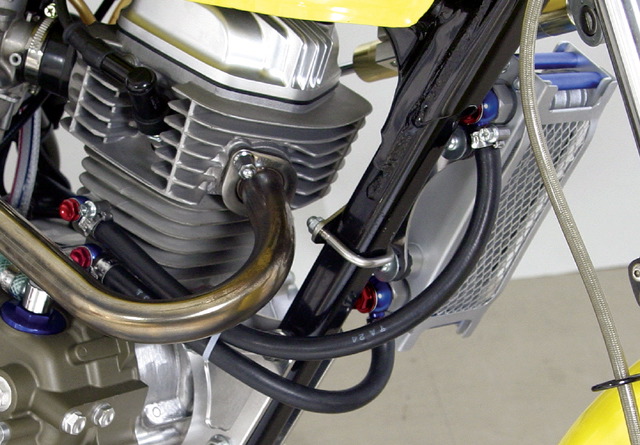バイクのエンジンオイルを冷却するオイルクーラー