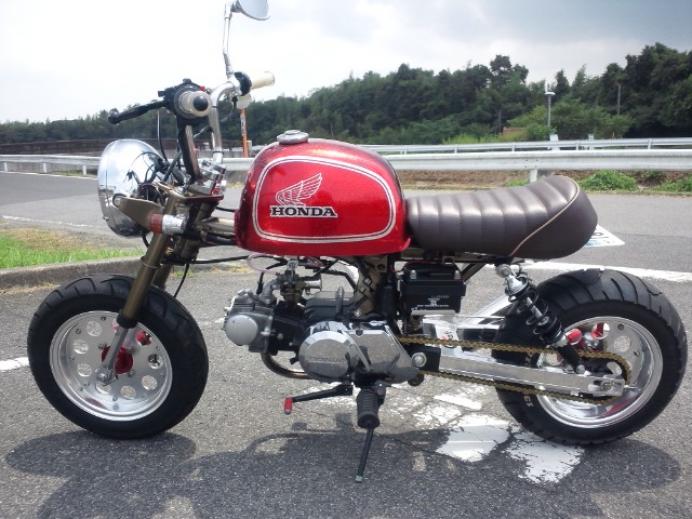 SR400 シングルシート　モンキー　ゴリラ？