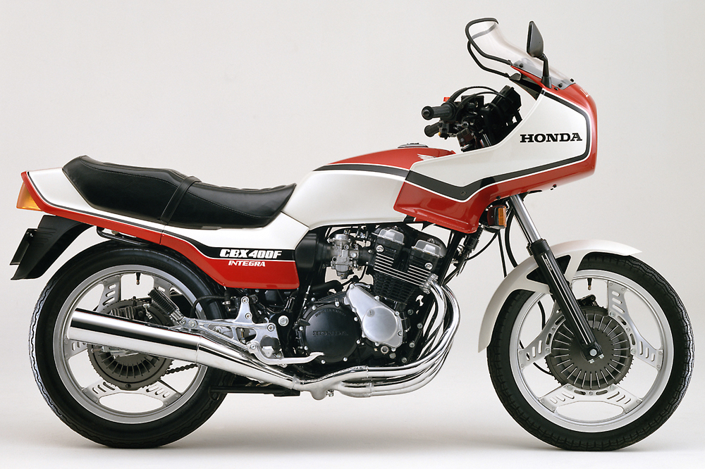 ホンダ CBX400F（1981年）｜DOHC 4気筒マルチ・クラス最高峰の48馬力 