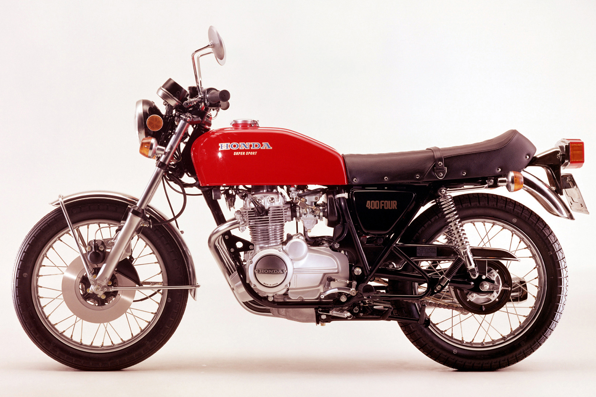 ホンダ ドリームCB400FOUR（1974年）｜400cc4気筒エンジン搭載の先駆け